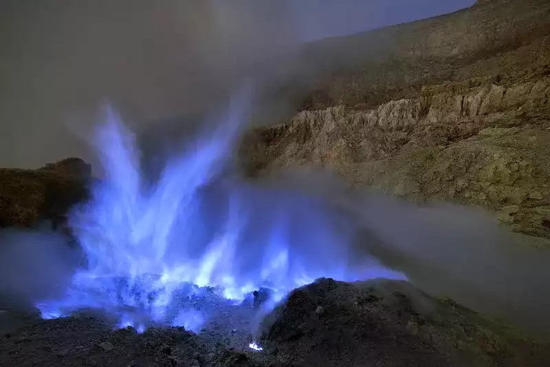 The Blue Volcano, Indonesia