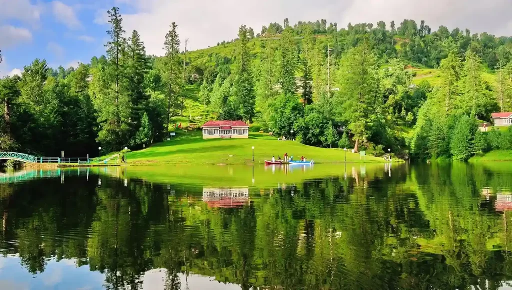 Banjosa Lake, Kashmir