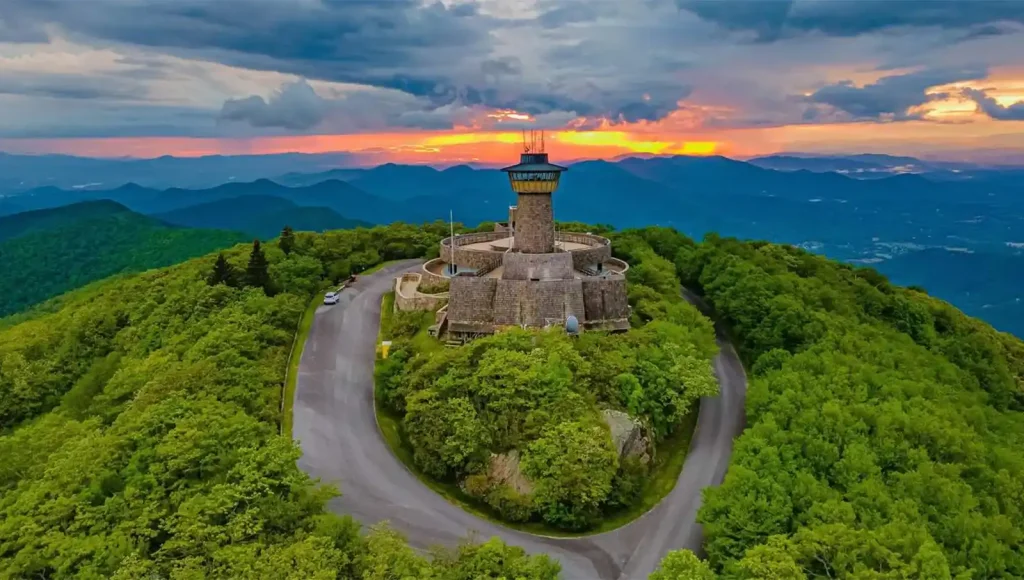  Brasstown Bald
