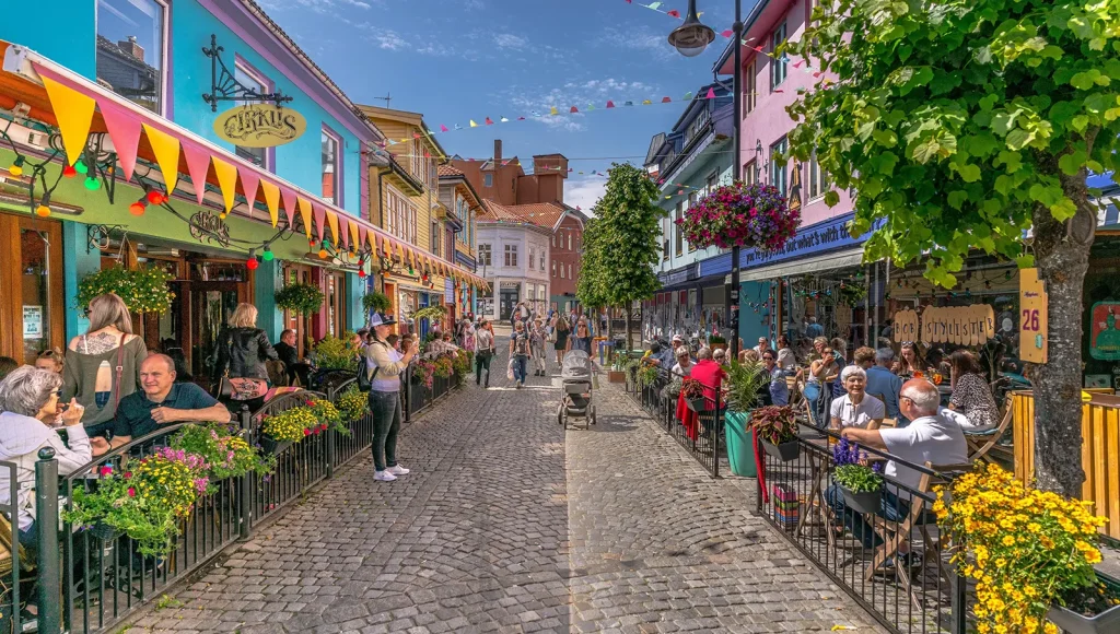 Fargegaten (The Colourful Street)