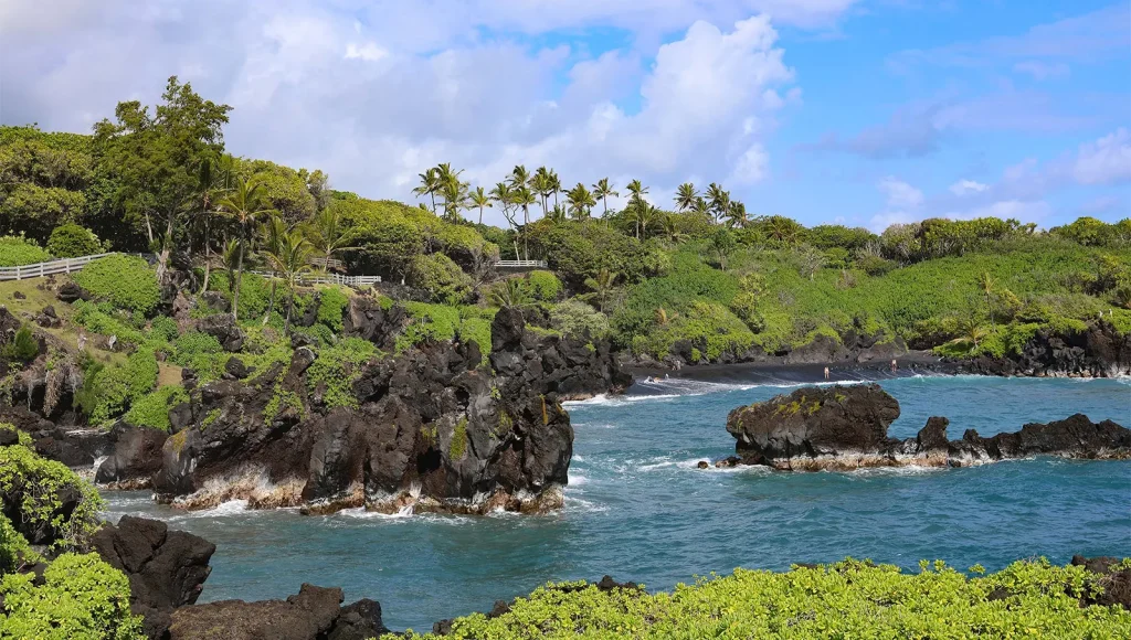 Waianapanapa State Park