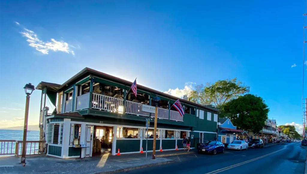 Walk Through Historic Lahaina Town